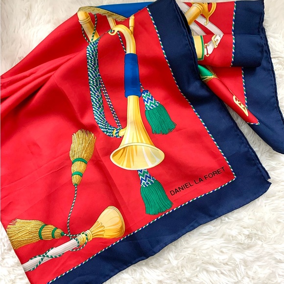 Daniel La Foret Designer Silk Scarf - Picture 16 of 16